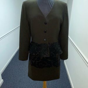 INES DI SANTO SKIRT SUIT SPECIAL OCCASION/MOTHER OF BRIDE nwt AND SLIT IN BACK